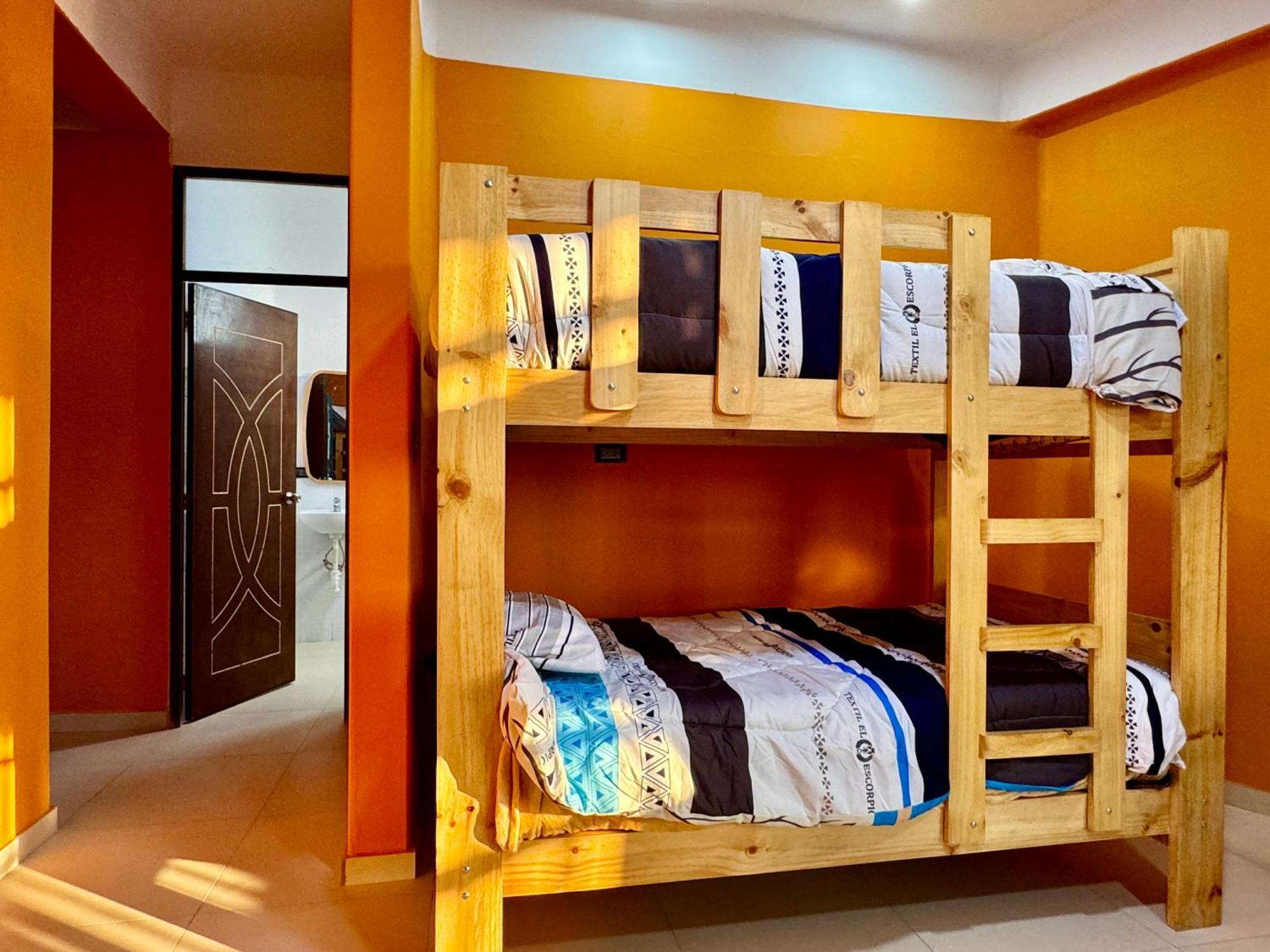 Hotel Family Surf Chicama Malabrigo Exterior foto